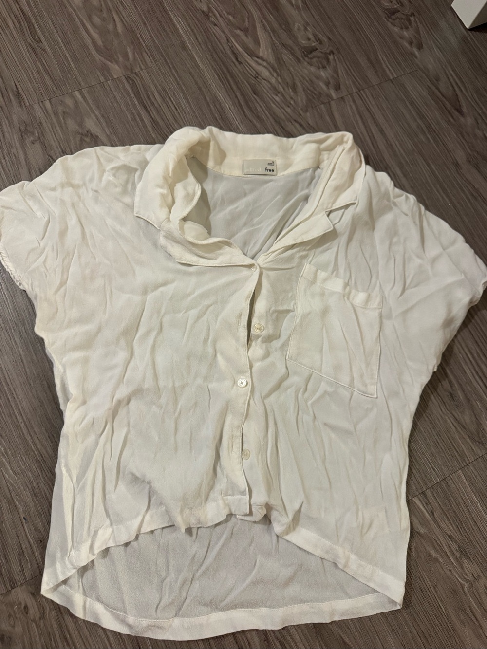Aritzia Lightweight Cream Button-Front Short Sleeve Blouse
